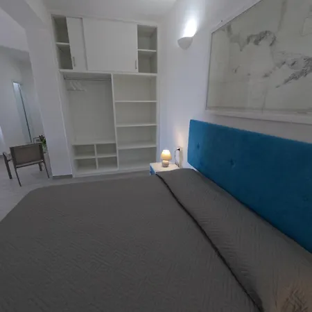 ベッド・アンド・ブレックファスト Ranieri レ・カステッラ